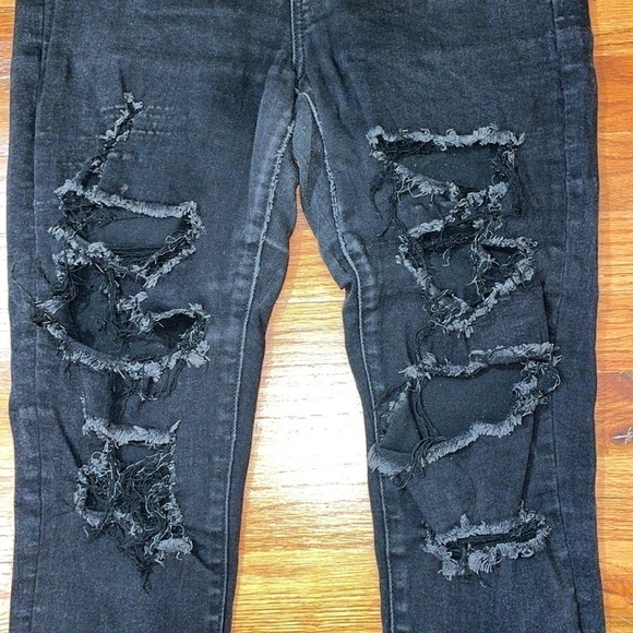 AMERICAN Eagle Next Level Stretch Distressed Ripped Goth Black Jeans 10 Short - Picture 4 of 16